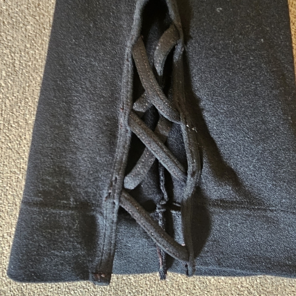 NIKIBIKI Cross Split Hem Leggings O/S - Picture 3 of 5